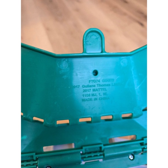 Wooden Roundhouse Train Station Building Toy Kids Play Set - Picture 7 of 7